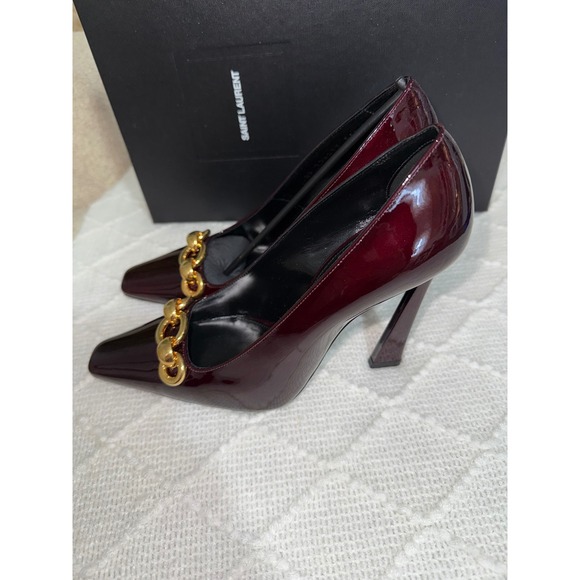 Luxury Saint Laurent Burgundy Patent Pumps - Gold Chain Accent Size 6.5 - Picture 3 of 12